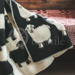 Wool blanket ,,Avytė" black